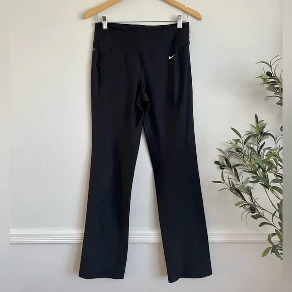 Nike - Wide Leg Straight Legging/Yoga Pants - Picture 2 of 6